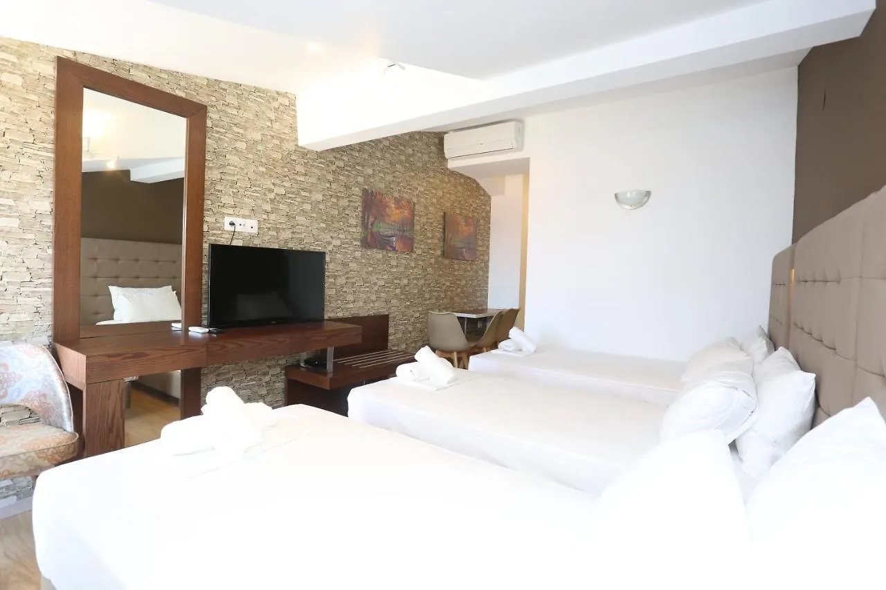 Real Apartments Polychrono