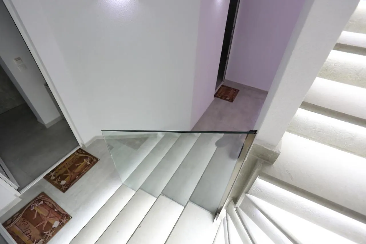 Real Apartments Polychrono