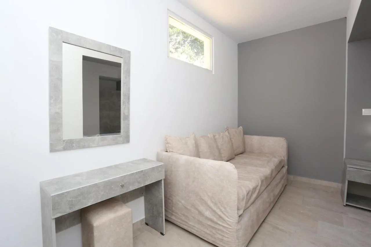Real Apartments Polychrono