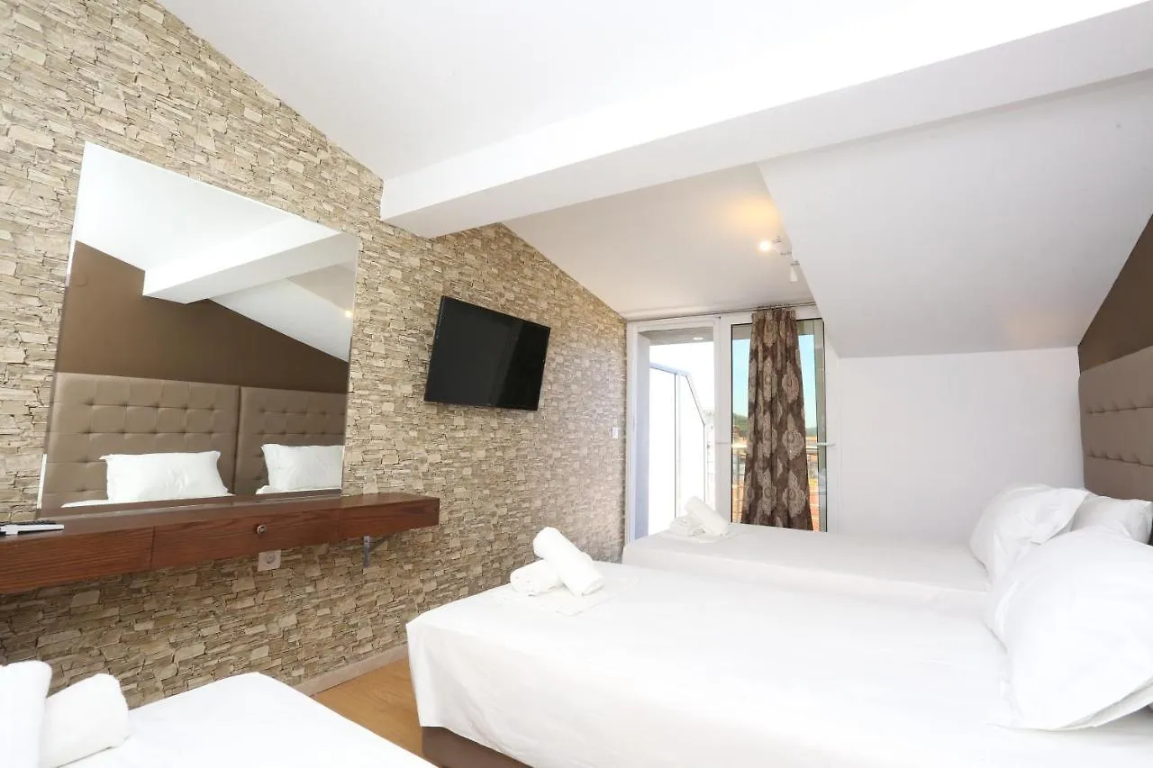 Real Apartments Polychrono